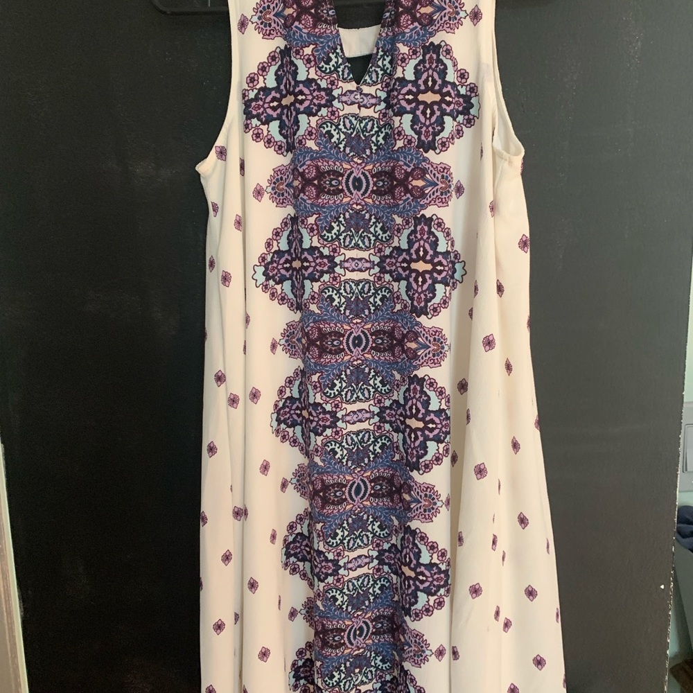 Sleeveless summer dress